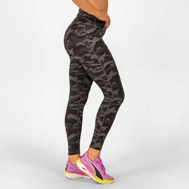 BRASIL BEAUTY Beverly Cross Waist Pocket Leggings Dark Camo