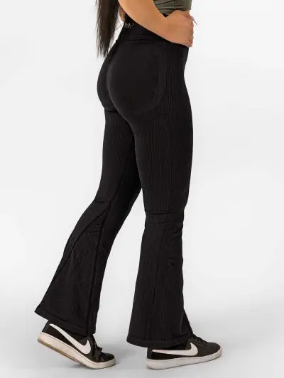 BRASIL BEAUTY Celina Flared Seamless Scrunch Leggings
