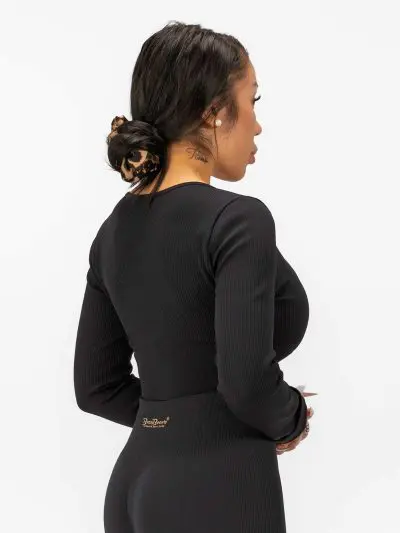 BRASIL BEAUTY Selena Ribbed Long Sleeve Crop Top