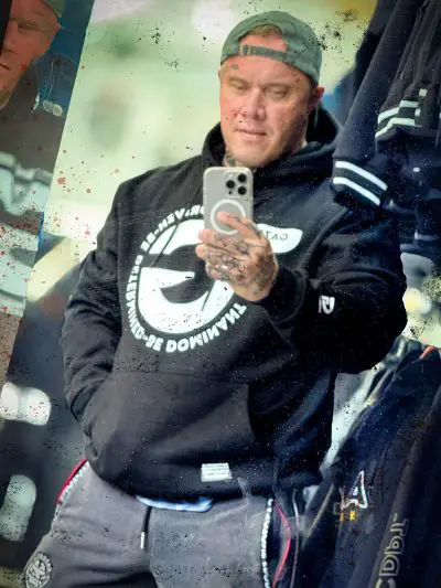 GAZOZ ONE Pullover Hoodie